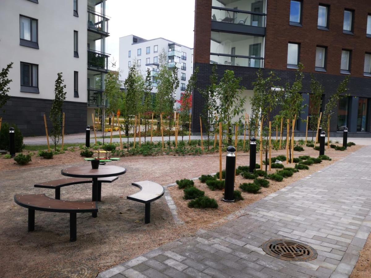 Appartamento Ruby Studio 5Min To Vantaa Airport And 20Min To Helsinki Center Esterno foto